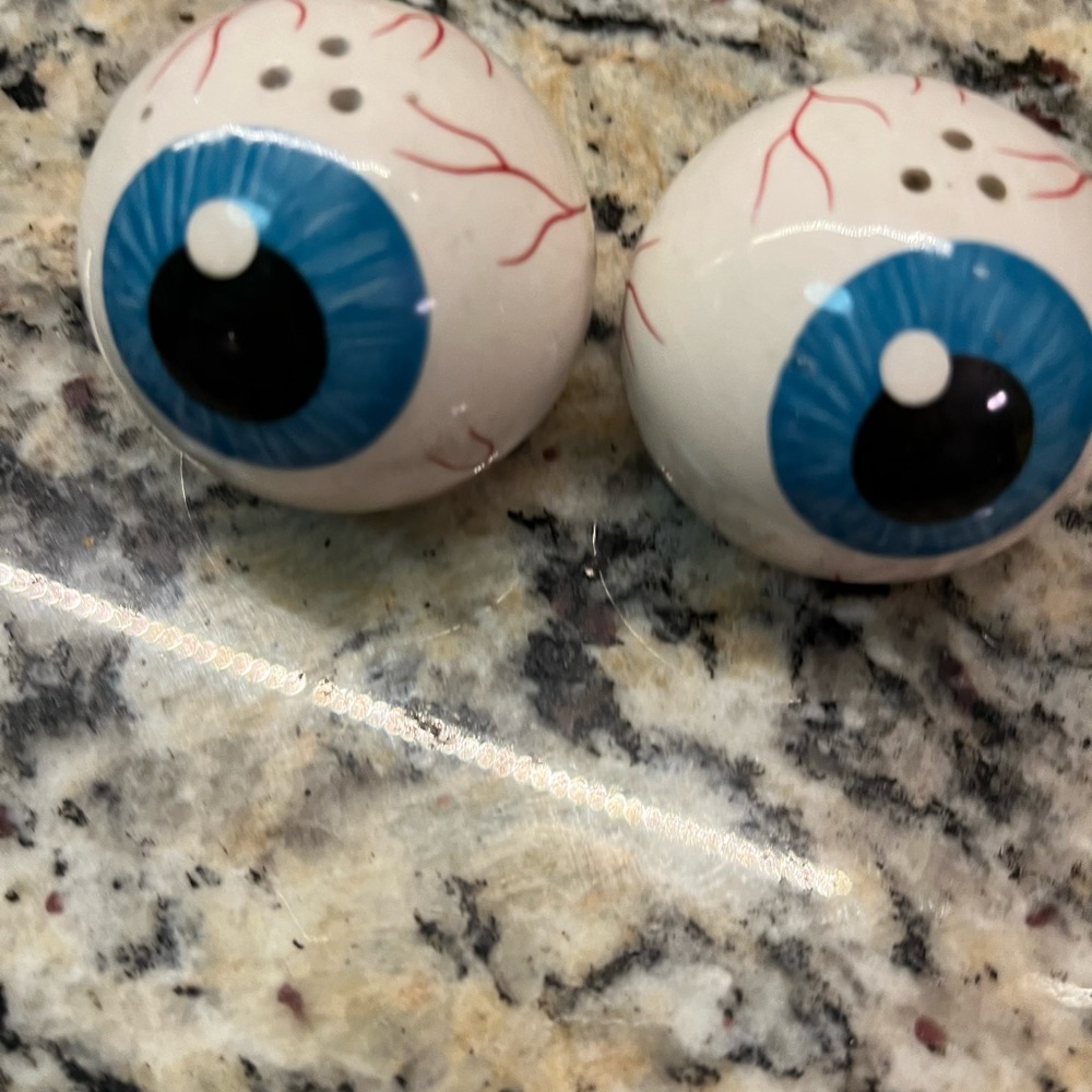 Eyeball salt and pepper shakers